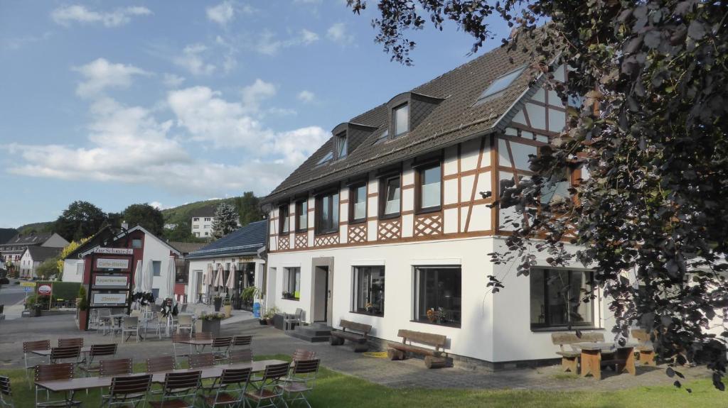 Pension zur Schmiede Rurstraße 2, 52152 Einruhr