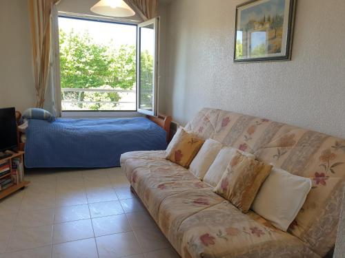 PORT FREJUS Studio Cabine 100m des plages 4 Person