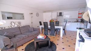 Appartements Port Marine 9, avenue Georges Pompidou 83120 Sainte-Maxime Provence-Alpes-Côte d\'Azur