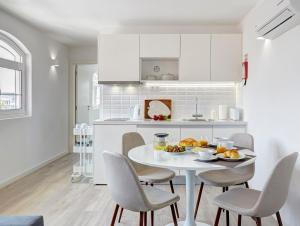 Porto Downtown Lovers Suites: Bombarda 451