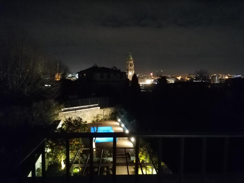 Porto Pool Spot Rua dos Mártires da Liberdade, 122, 4050-361 Porto