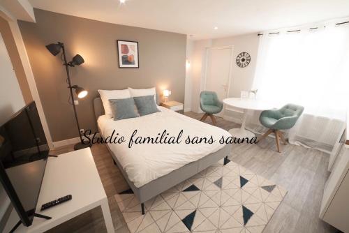 PRESTIGELOC Luxury Studio avec ou sans SAUNA - Coeur d'Orléans - La Loire