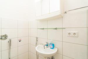 Private apartments with direct subway entrance