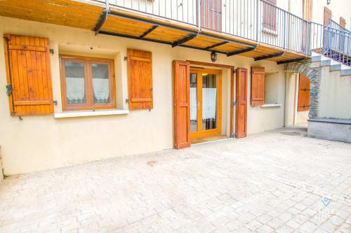 Quaint village stay surrounded by outdoor activity
