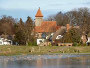Reetdachhaus am Bodden Middelhagen