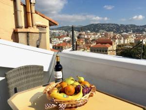 Appartements Résidence BARRI 8 1ère Rue du Barri 06400 Cannes Provence-Alpes-Côte d\'Azur