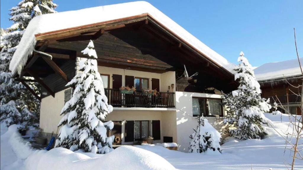 Appartements Résidence Chalet La Barallette 6558 Route du Chinaillon 74450 Le Grand-Bornand