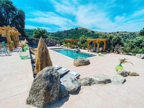 Résidence de Luxe 4 étoiles à Pietralba, 4 logements piscine chauffée BALAGNE