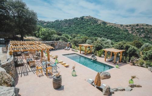 Résidence de Luxe 4 étoiles à Pietralba, 4 logements piscine chauffée BALAGNE
