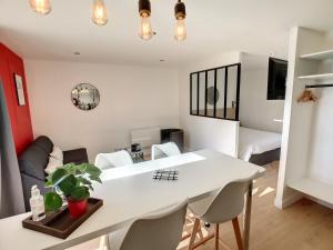 Appartements Résidence L'Hermitière, CADRE VERDOYANT-FONCTIONNEL-GRAND CONFORT-PARKING WIFI GRATUIT 14 L'Hermitière 44270 Saint-Même-le-Tenu Pays de la Loire