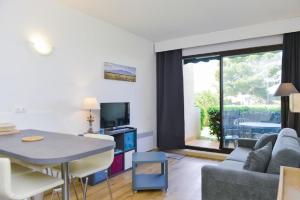 Appartements Residence Les Balcons de Collioure - maeva Home 28 Route de Port-Vendres 66190 Collioure Languedoc-Roussillon