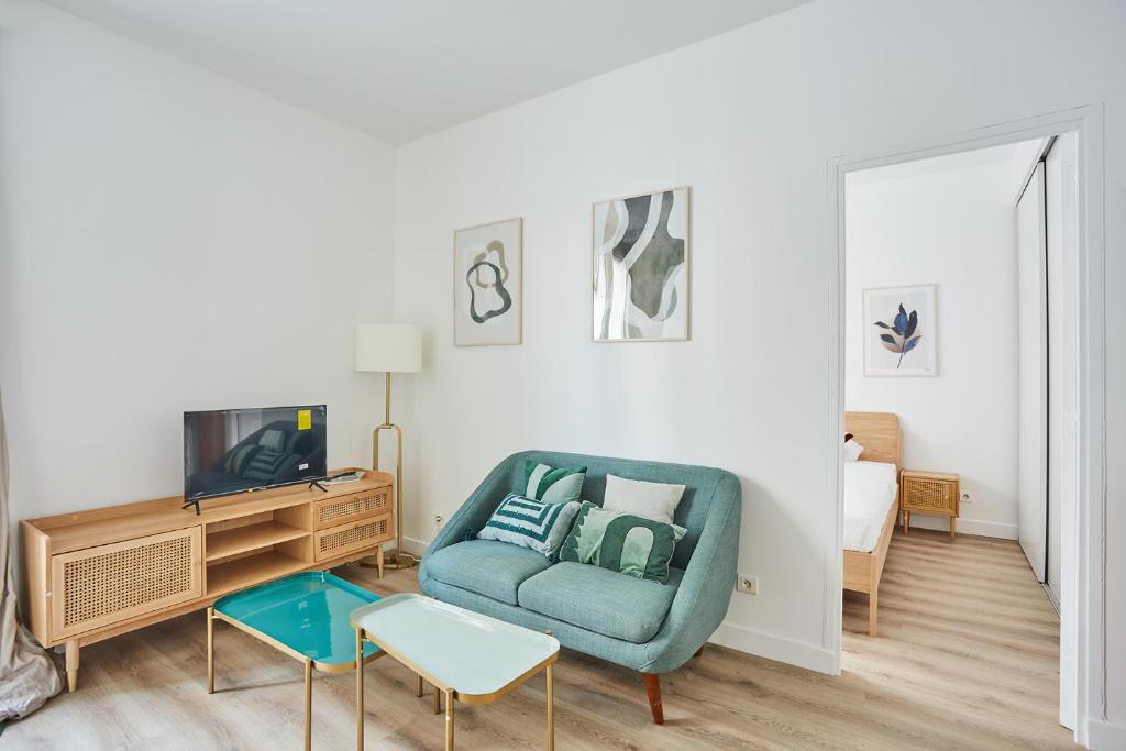 Appartements Residence Neuilly / Bois de Boulogne 96 Rue Charles Laffitte 92200 Neuilly-sur-Seine