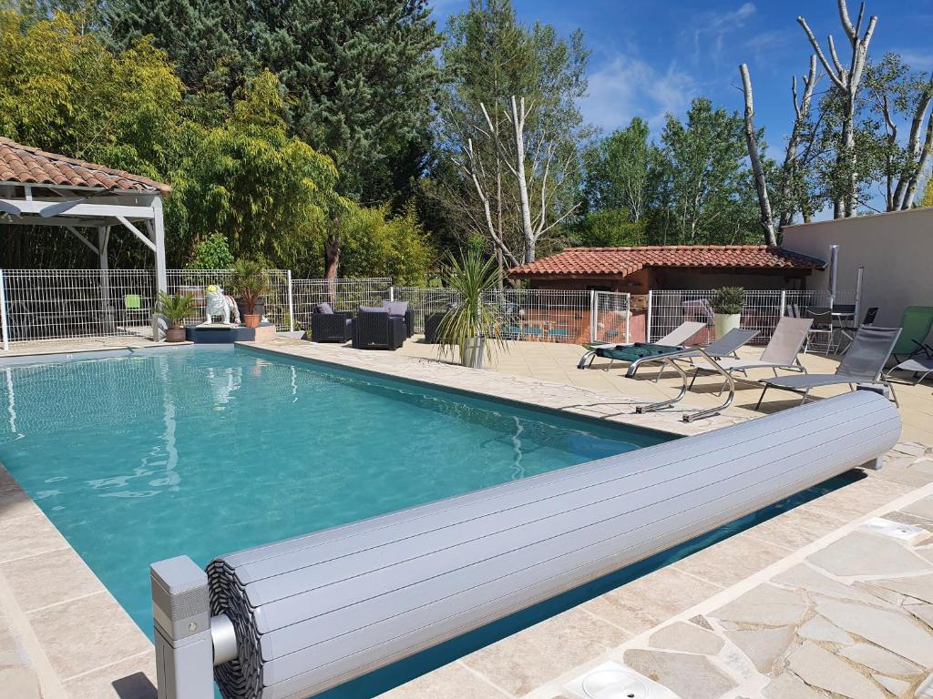RESIDENCES HARCOURT - Ile Saint Louis - PARIS