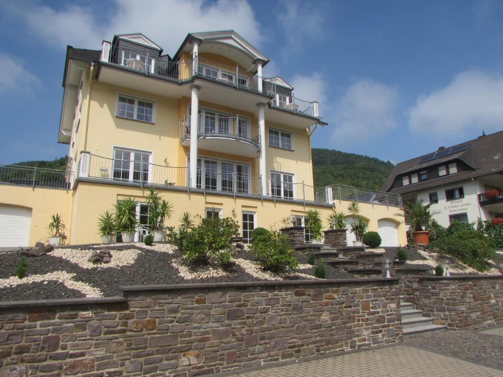 Appartements Residenz Moselstausee Im Bungert 11 56858 Sankt Aldegund