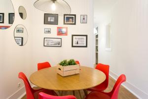 Restauradores by Central Hill Apartments