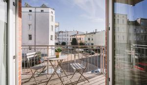 Sadebo Apartments in Lübeck City with Terrace - Design - 1,2km city center - Netflix - Kingsize - 62qm