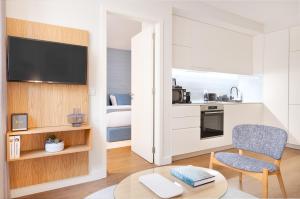 Santa Catarina Portrait Apartments, by Oporto Collection