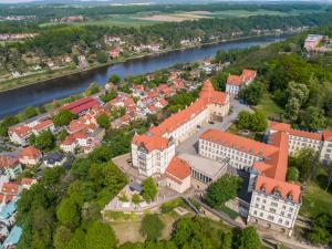 Appartements Schloß Sonnenstein Schloßhof 2-4 01796 Pirna Saxe