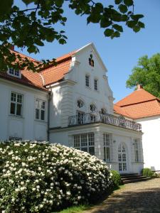 Appartements Schloss Badow Söhringer Str. 1 19209 Badow Mecklembourg-Poméranie