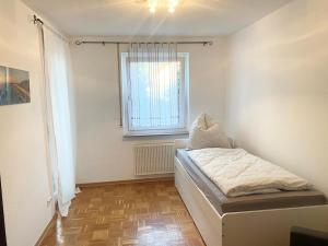 Schöne Wohnung mit Parkplatz