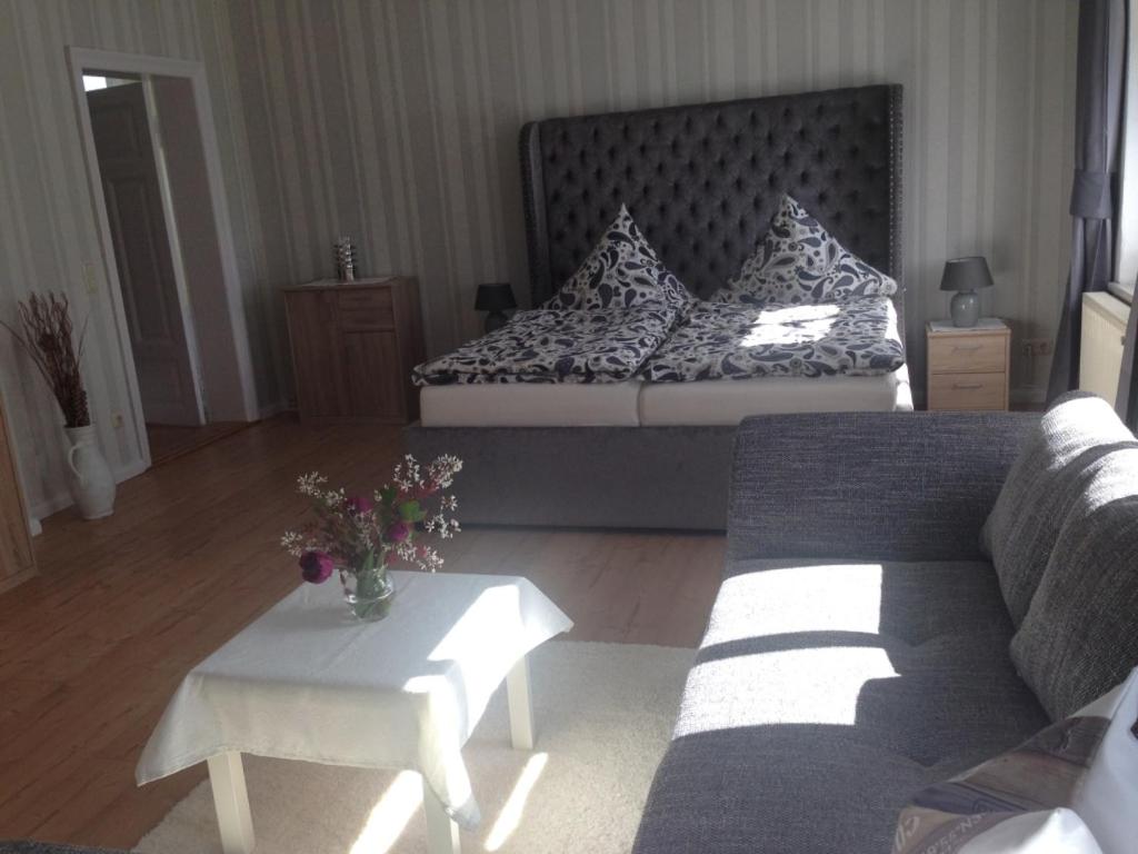 Appartements Schwalbenhof 2 Dorfstraße 18209 Steffenshagen