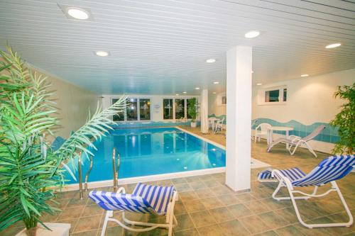 Seepark Burhave _ Reetdachhaus NEU