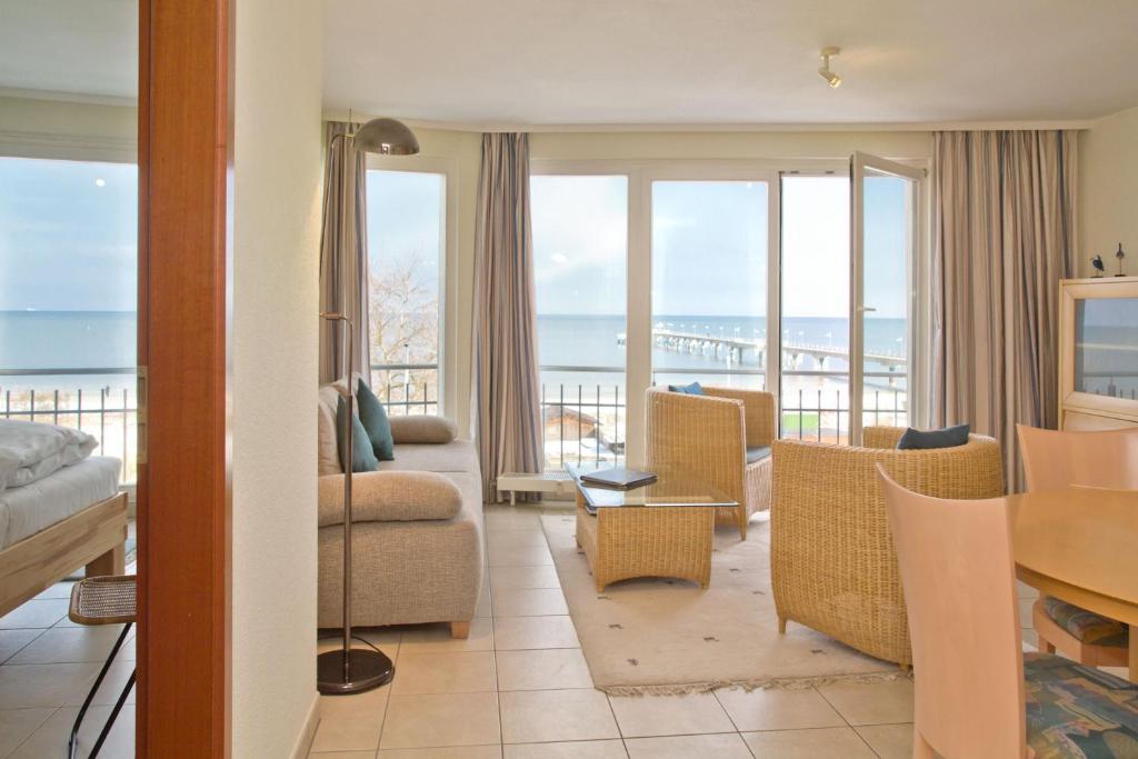 SEETELHOTEL Ostseeresidenz Bansin Strandpromenade 33, 17429 Bansin