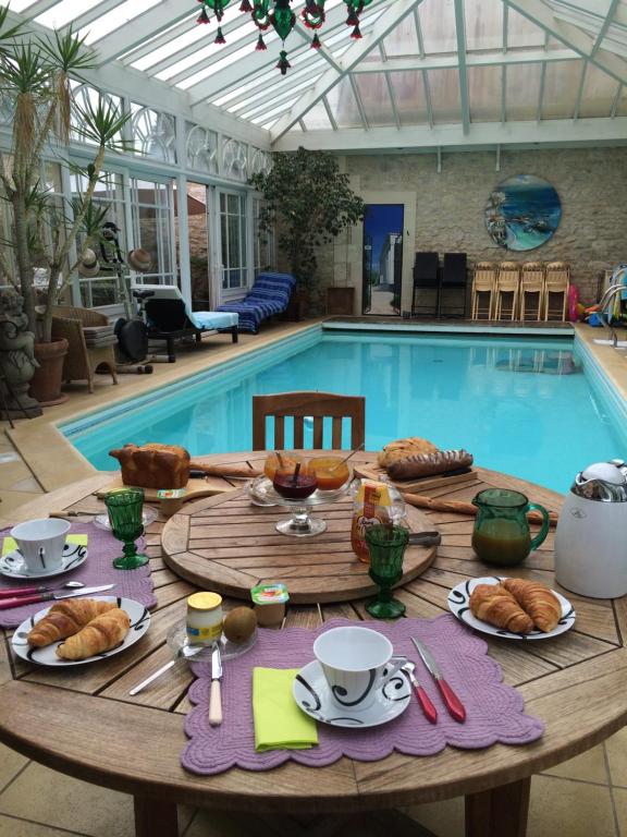 Skissim Premium - Résidence Le Hameau du Rocher Blanc 4* by Travelski 05330 Saint-Chaffrey