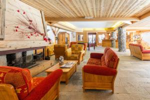 Skissim Premium - Résidence Le Hameau du Rocher Blanc 4* by Travelski