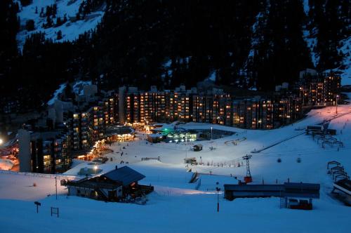 Skissim Select - Résidence Les Glaciers by Travelski