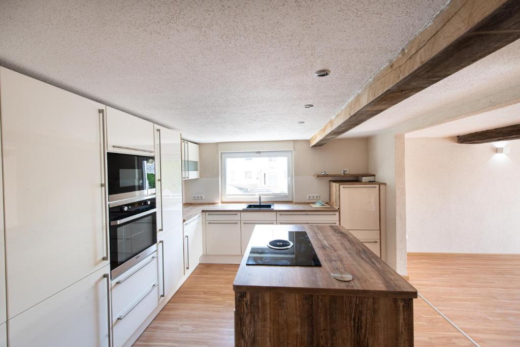 Appartements SOVA Pension Baunatal Am Berge 3 34225 Baunatal