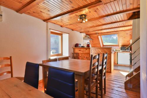 Spacieux et confortables gîtes à proximité randonnées, lacs, ski nature