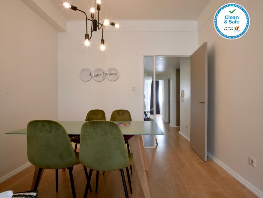 Spot Apartments Rua de Camoes, 294, 4000-139 Porto
