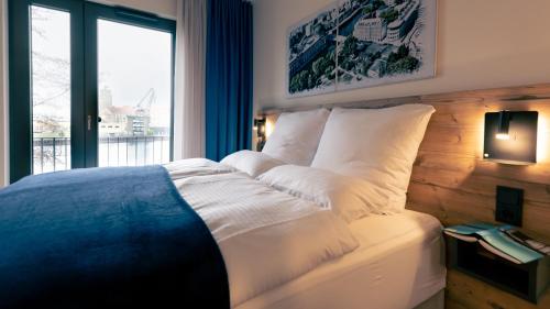 SPREEblau azur mit eigenem Balkon