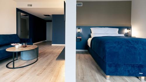 SPREEblau saphir mit eigenem Balkon