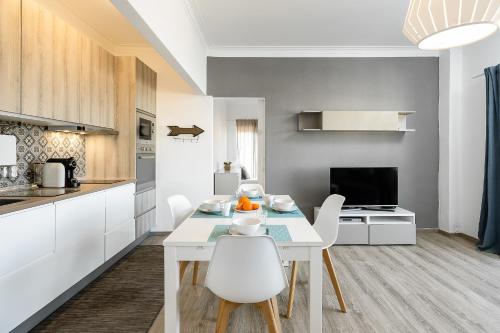 SS Beach Home by Real Life Concierge