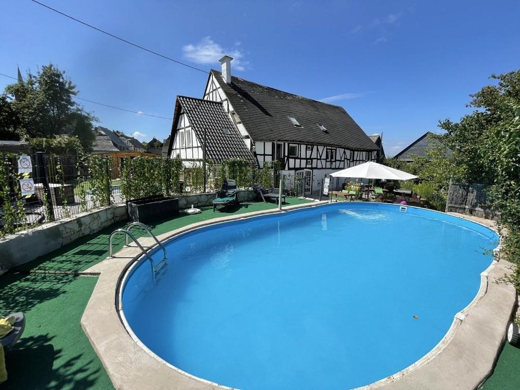 Appartements Steenenhoeve Kapellenstrasse 2 56290 Sabershausen