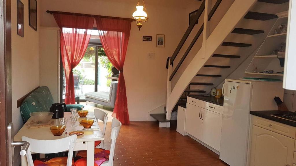 StellaHome - La petite cour