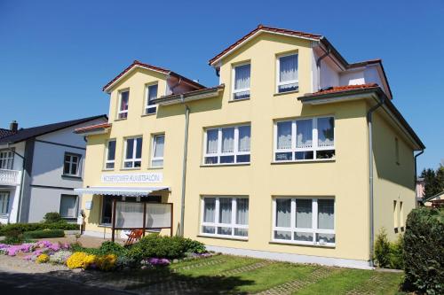 Strandnahe Ferienwohnungen mit Garten