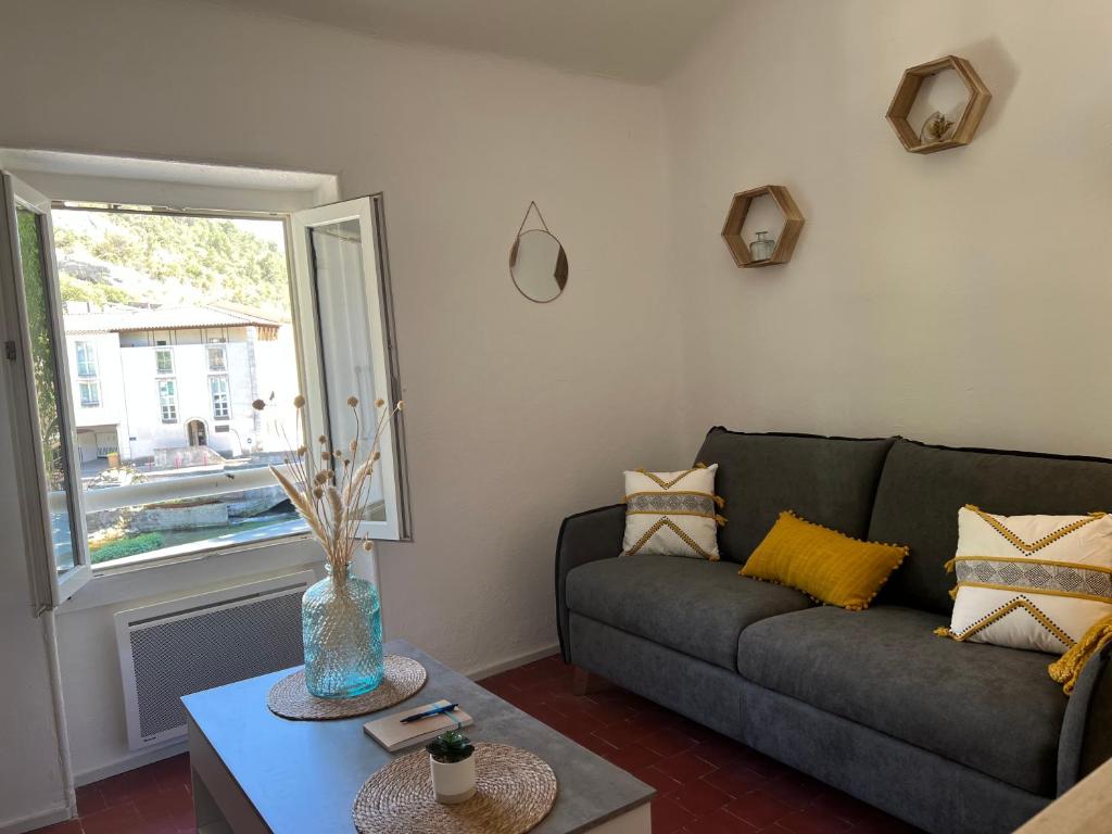 Appartements Studio \ 3 Chemin de la Fontaine 84800 Fontaine-de-Vaucluse