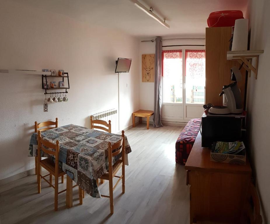 Studio flocon pied de piste Les Gentianes Avenue du Serrat de l'Ours, 66210 Bolquère-Pyrénées 2000