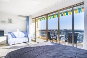 Studio fonctionnel vue marina