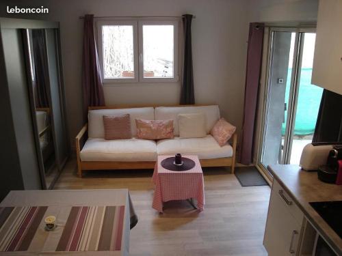 Studio moderne avec piscine à Aubagne en Provence