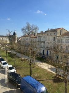 Appartements Studio Place Du Chateau PLACE DU CHATEAU 17500 Jonzac -1