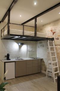 Appartements Studios entre le Pont d' Avignon et le Palais des Papes 6 Rue Plaisance 84000 Avignon Provence-Alpes-Côte d\'Azur