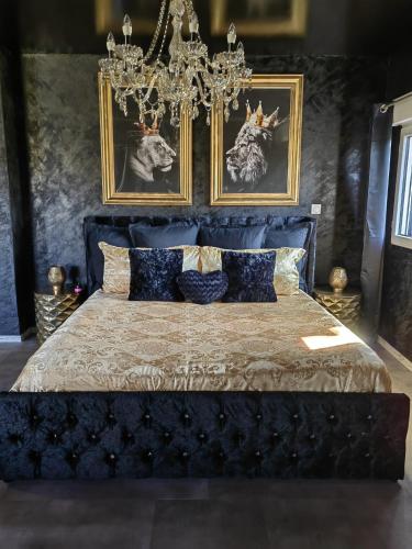 Suite romantique Jacuzzi Privatif Playroom
