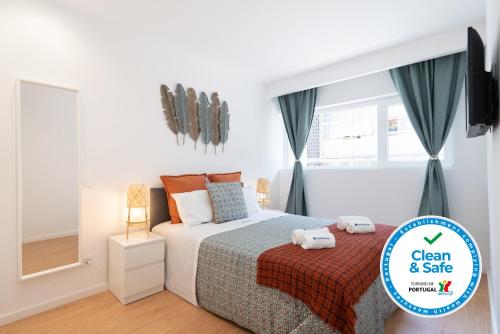 Sweet Sunny Flat w/ Balcony - Gaia