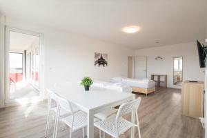 T&K Apartments - Comfortable 3 Room Apartments with Balcony