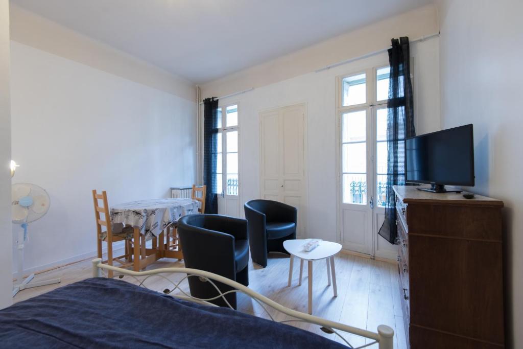 Appartements T1 Rue CASTELLANE Rue Castellane 66110 Amélie-les-Bains-Palalda