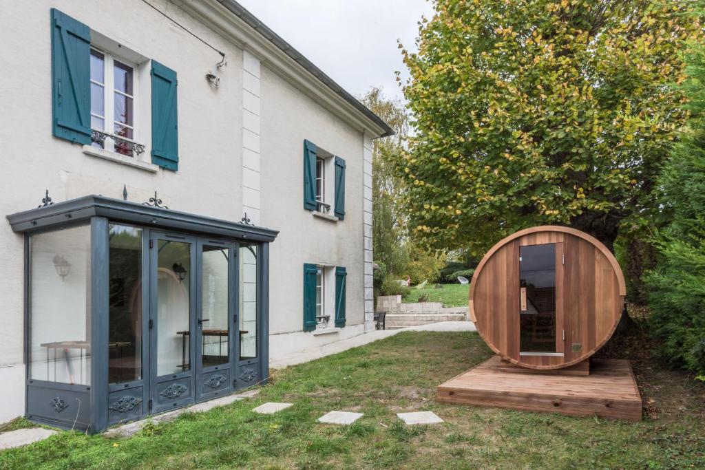 Telhal by Central Hill Apartments